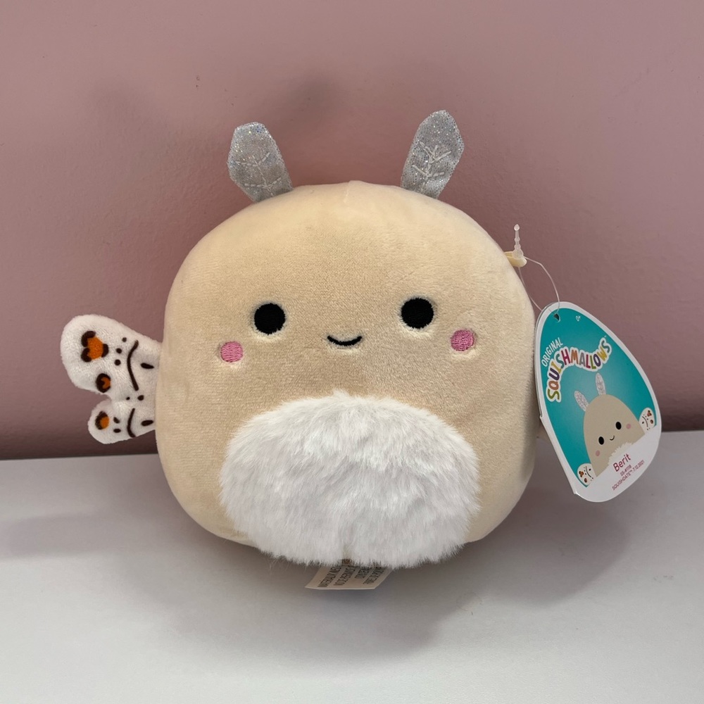 Berit The Moth Squishmallow!!(Canadian Exclusive)